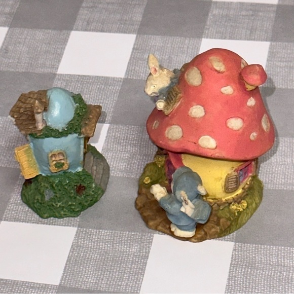 Bunny Rabbits Small Village Figurines Lot of 3 Mushroom Teapot Rabbit Houses - Picture 10 of 16